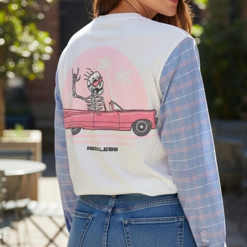 Reckless Cropped Graphic Tee Long Sleeve - Picture 2 of 7